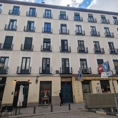 Ave Apartamento En Madrid Centro Atocha Luaran gambar